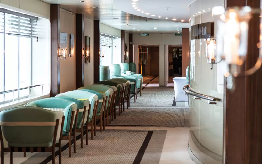 Paul Gauguin Cruises MS Paul Gauguin Piano Bar 5 ©Paul Gauguin Cruises.jpeg